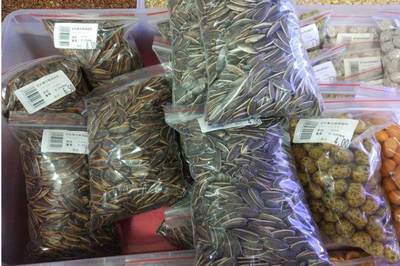 散裝與袋裝瓜子，哪種更讓你吃得放心？